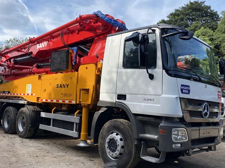 Used second hand Sany benz chassis 40m truck mounted concrete boom pumps