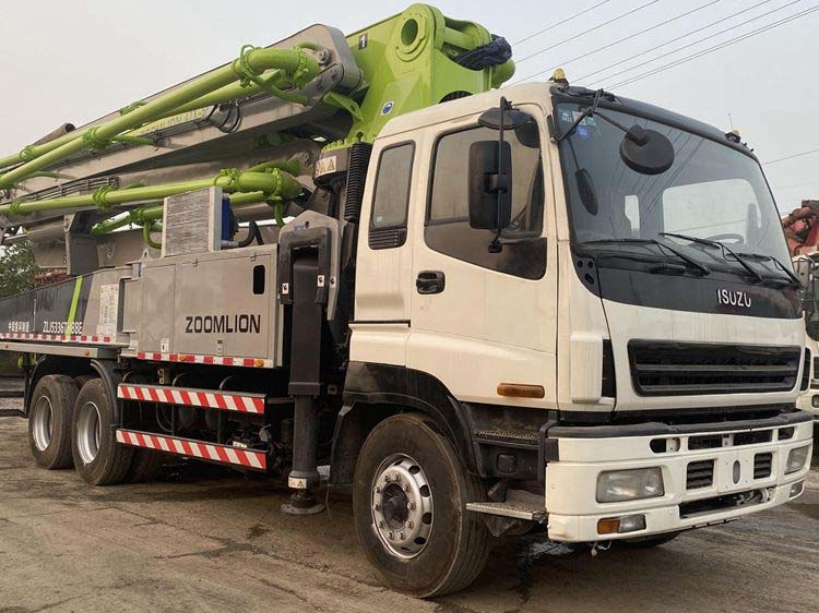 2012 Zoomlion 47M 5RZ boom concrete pumping machine used concrete pump truck