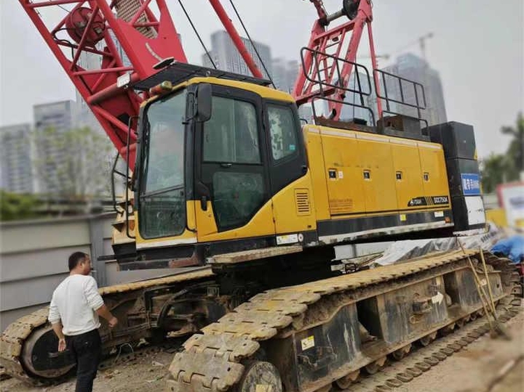 Used 70 75 Ton Crawler Crane SCC750A Crawler Crane Lattice Boom Crawler for Construction Lifting